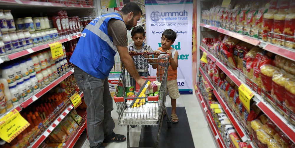 Voucher food vouchers for children in Gaza