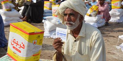 Feeding Stranded Families in Sindh, Pakistan
